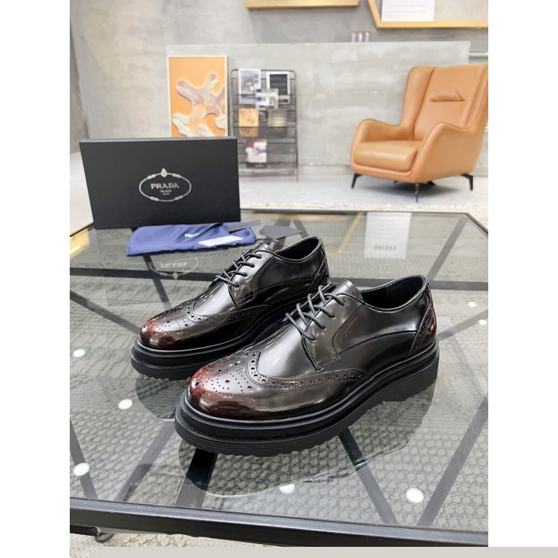Pra*a leather shoes